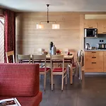 Residences Village Montana By Les Etincelles 公寓式酒店