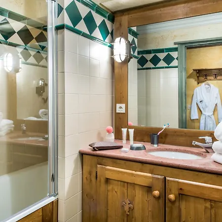 Residences Village Montana By Les Etincelles Апарт-отель Тинь