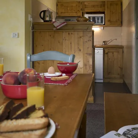 Residences Village Montana By Les Etincelles Апарт-отель Тинь